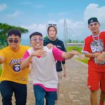 Tabola Bale, Silet Open Up, mengenal lagu tabola bale, lirik tabola bale, tabola bale lirik, lirik lagu tabola bale, lagu tabola bale, chord tabola bale, tabola bale chord,
